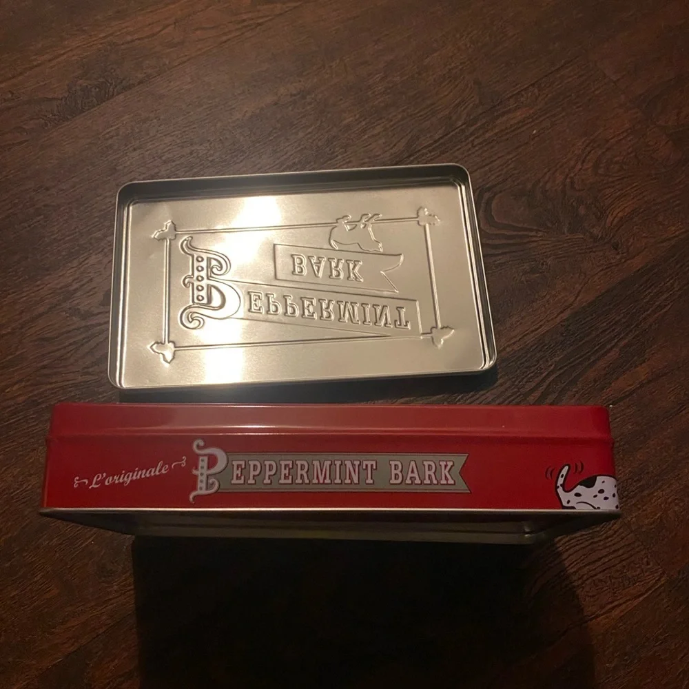 Williams Sonoma tin box